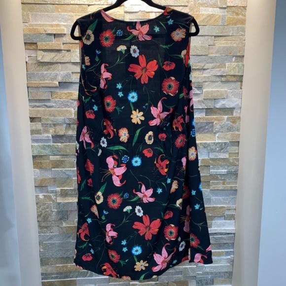 PLEIONE FLORAL Open Cradigan Vest Duster - Picture 5 of 6